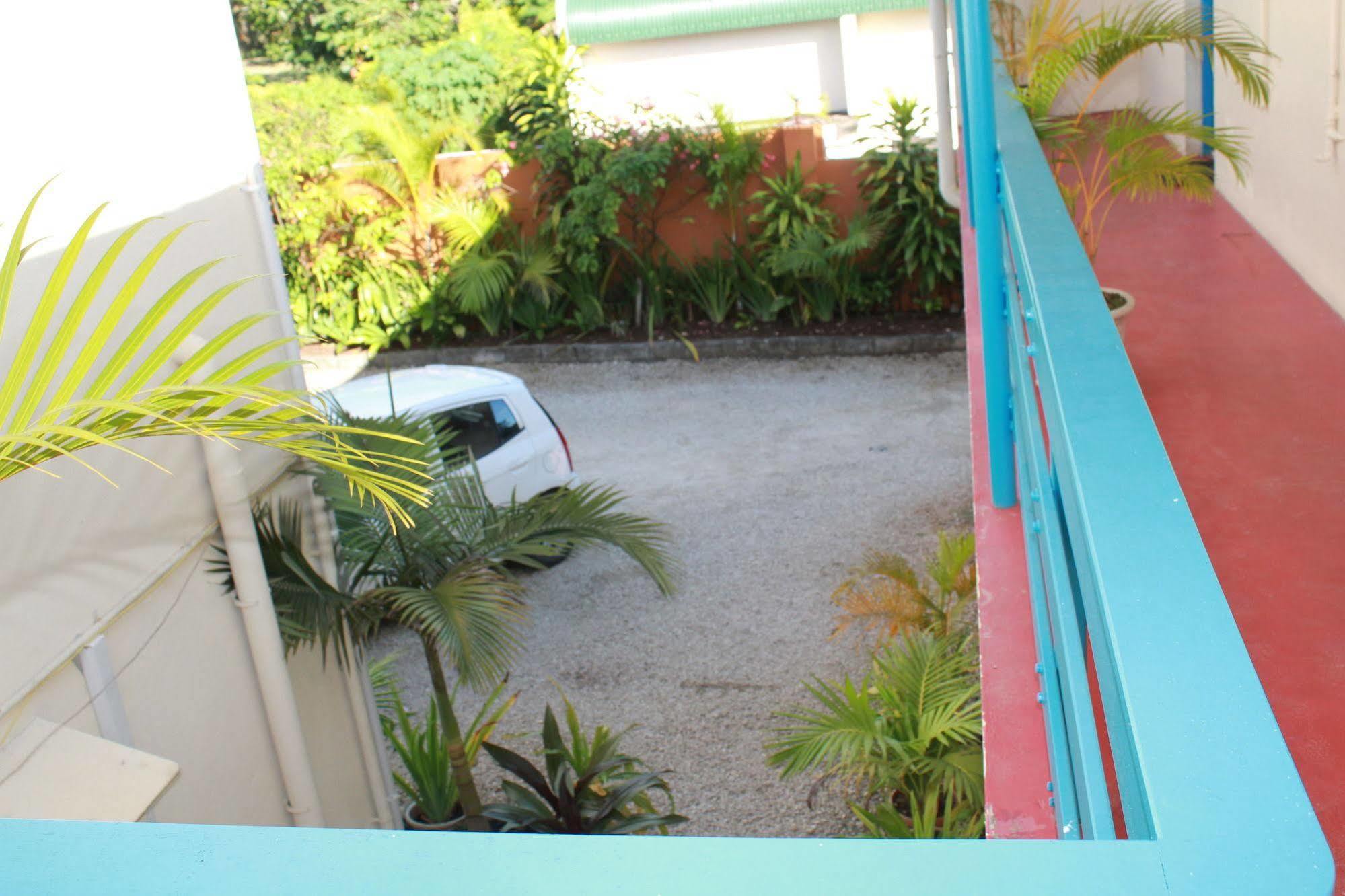 Pacific Paradise Motel Port Vila Dış mekan fotoğraf